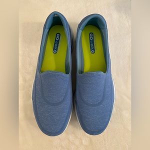 NEW & UNWORN Skechers GOwalk 2 Super Sock Slip Walking Shoe (NWOB)